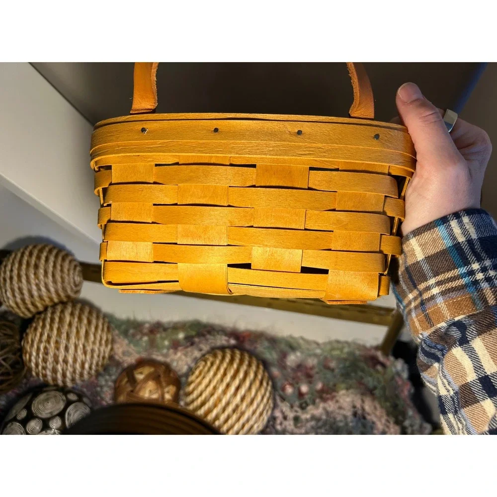 Longaberger serving Basket with Leather handles